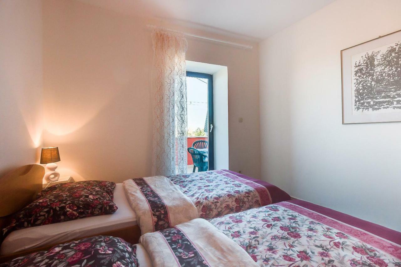 Apartment Matija Cunski ภายนอก รูปภาพ